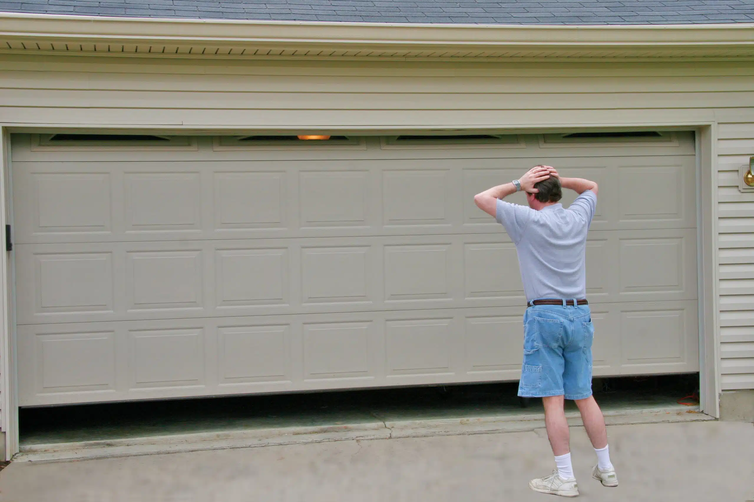 How to Prepare for a Professional Garage Door Balance Service Visit